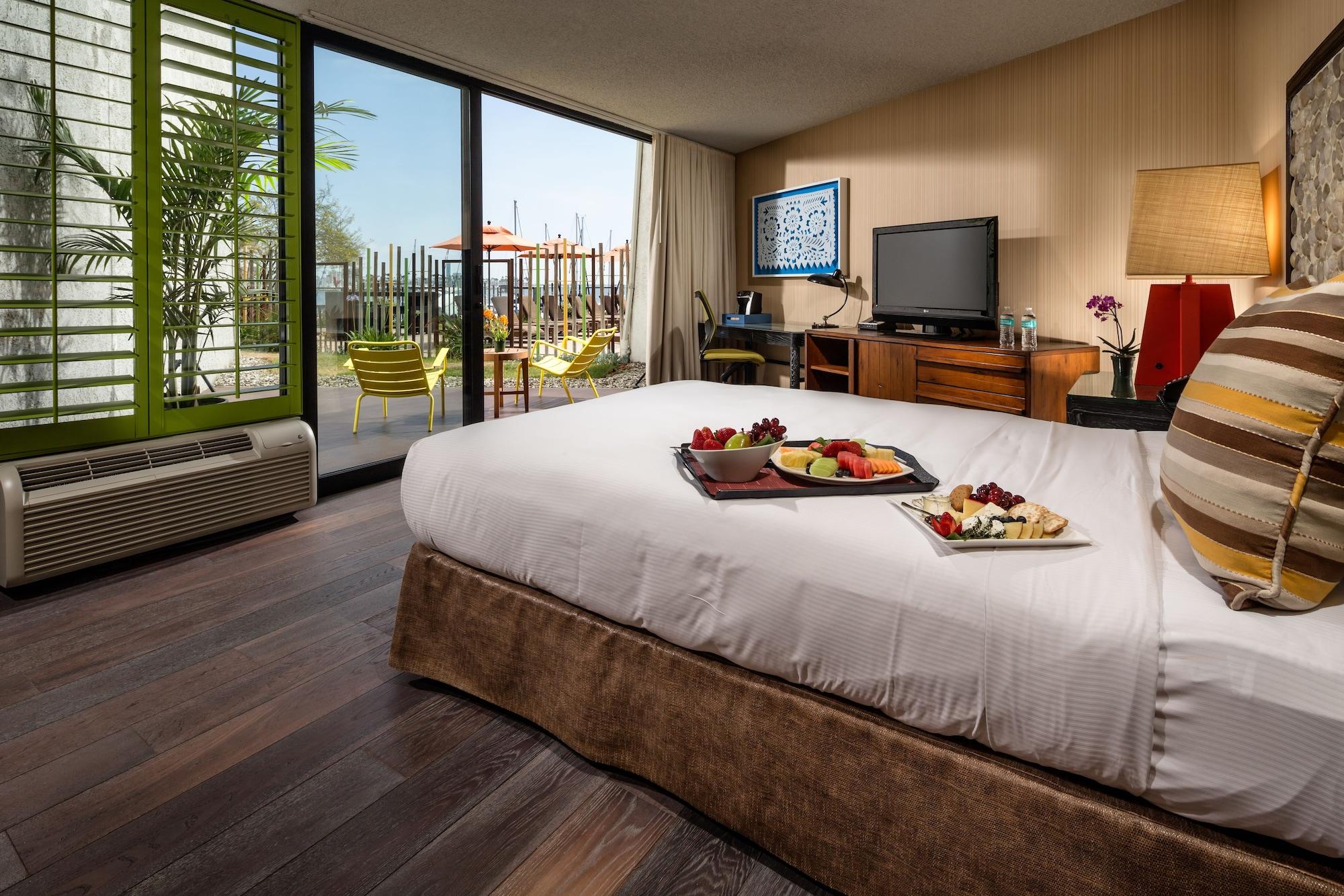'לונג ביץ Hotel Maya - A Doubletree By Hilton Hotel מראה חיצוני תמונה