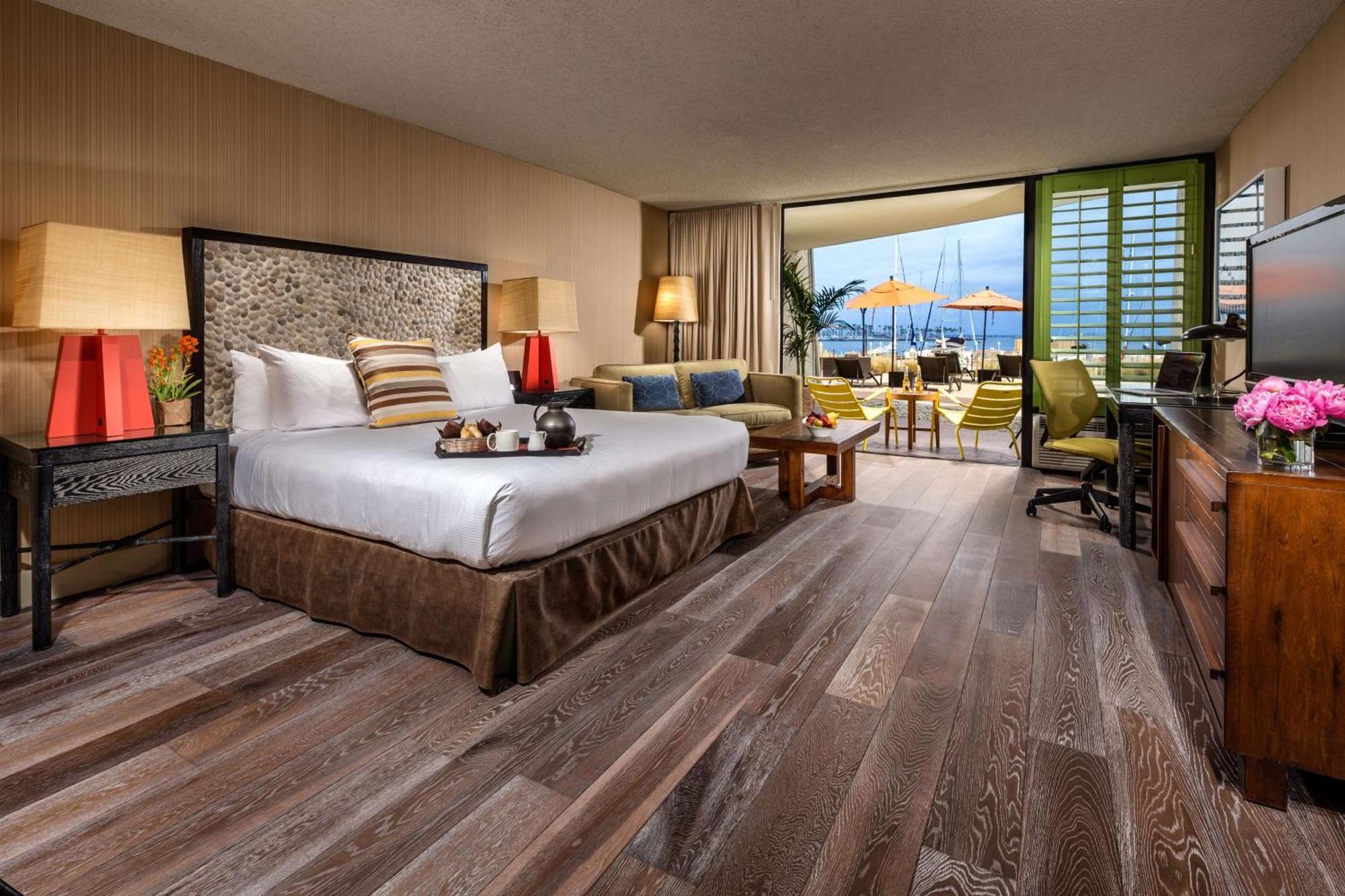 'לונג ביץ Hotel Maya - A Doubletree By Hilton Hotel מראה חיצוני תמונה
