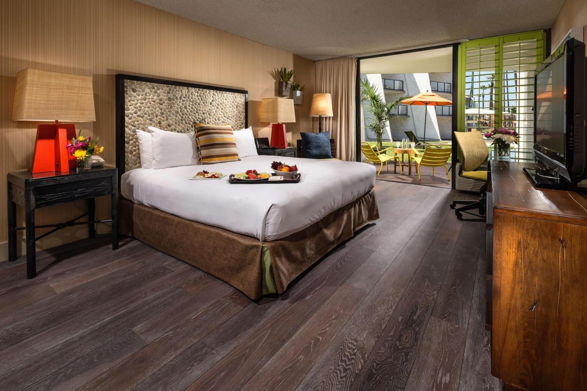 'לונג ביץ Hotel Maya - A Doubletree By Hilton Hotel מראה חיצוני תמונה